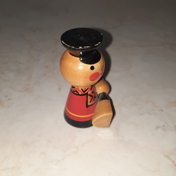 Vintage Musician Figurine Miniature Wood Trinket - Picture 5 of 9